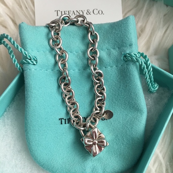 Auth Tiffany&co lock  charms bracelet 4- in 1 - Picture 5 of 7